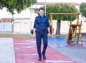 Simão entrega mais uma praça revitalizada e anuncia novas obras em Petrolina