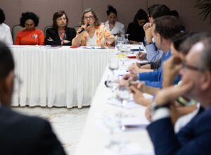 Teresa participa de reunião com aliados em Brasília sobre o segundo turno