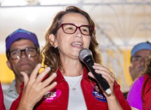 Débora Almeida comemora publicação de licitação para obras na PE-158 entre Calçado e Jupi