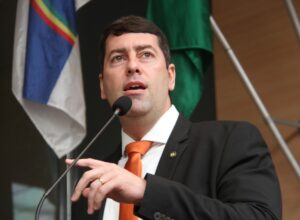 Coluna da quarta: as credenciais de Salazar para presidir a Câmara do Recife
