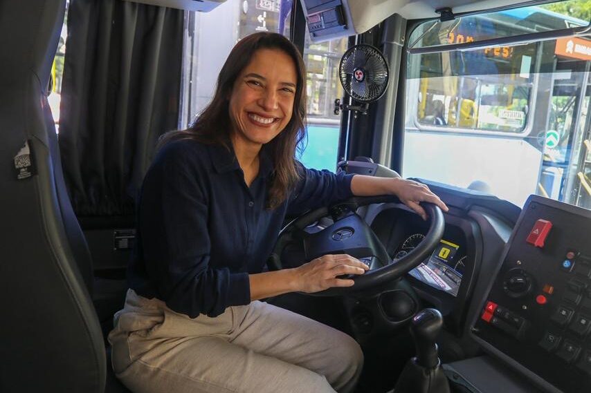Raquel garante transporte intermunicipal e metropolitano gratuito no 2º turno