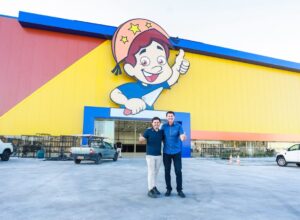Simão Durando visita obras de Home Center que vai gerar 350 empregos em Petrolina
