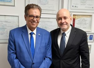 Antônio Moraes recebe presidente do TJPE para discutir projetos na Alepe