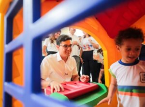Recife inaugura creche no Cordeiro com capacidade para atender 262 crianças