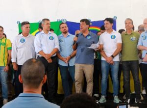 Mendonça Filho critica estratégia eleitoral do PT em encontro da direita em Pernambuco